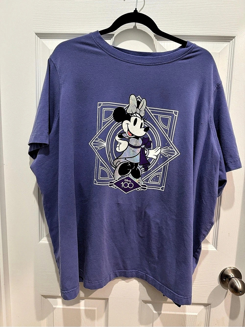 Disney 100 Minnie Mouse Graphic T-Shirt Graphic Tee XL
